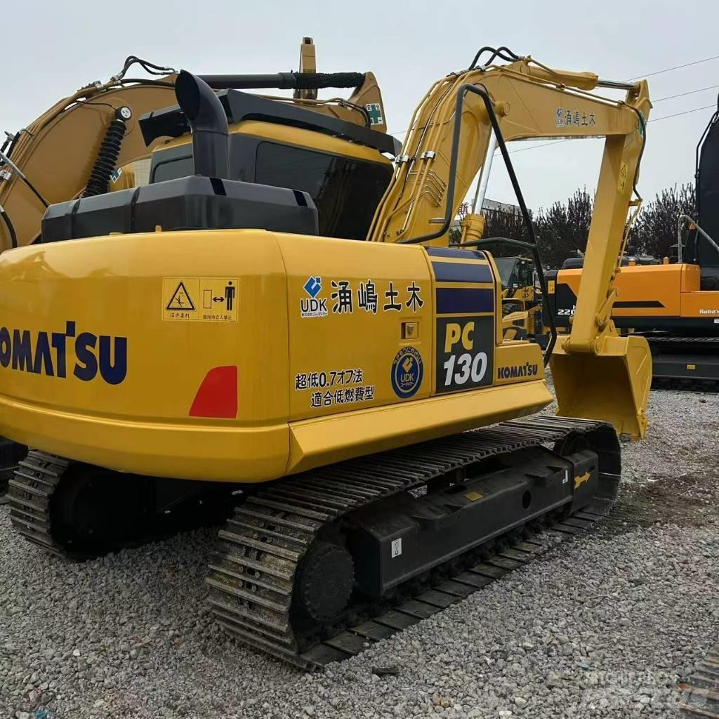 Komatsu 130-7 Pásová rýpadla