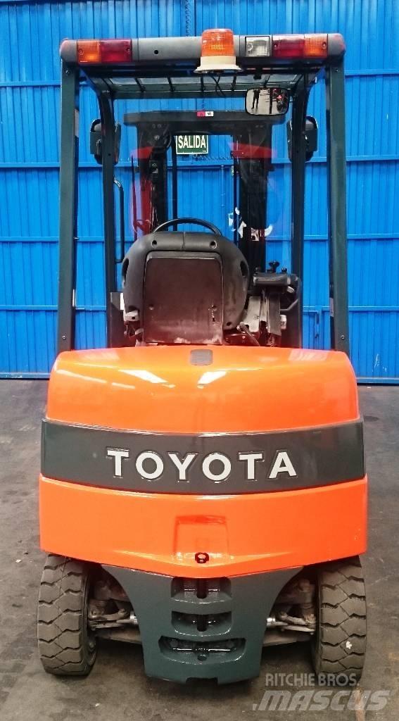 Toyota 7 FBMF 25 Akumulátorové vozíky