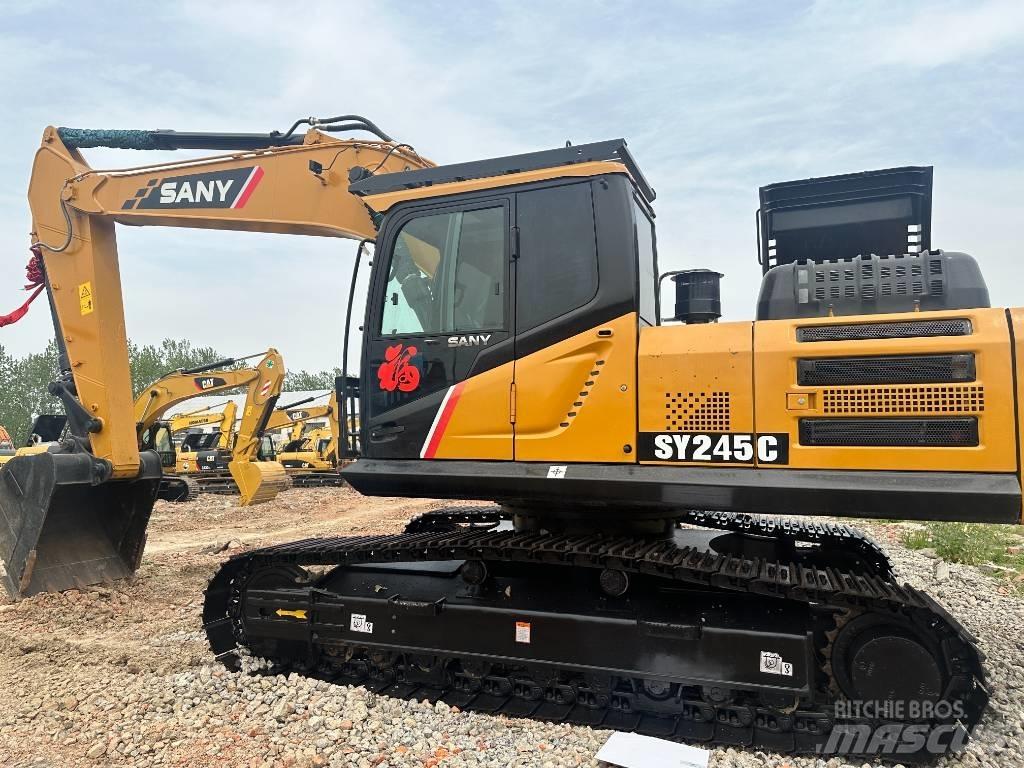 Sany SY245C Midi rýpadla 7t - 12t