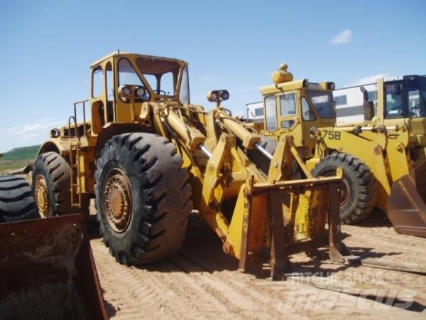CAT 988 A Kolové nakladače