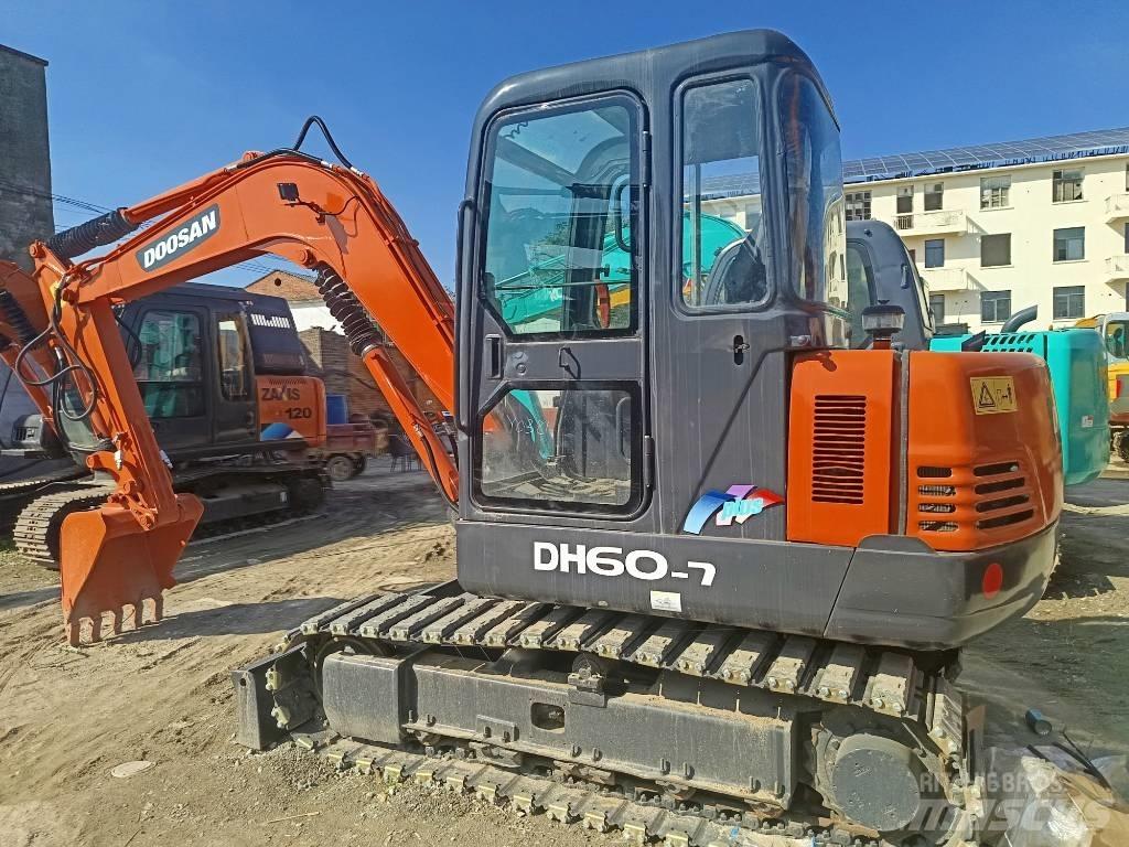 Doosan DH 60-7 Mini rýpadla < 7t