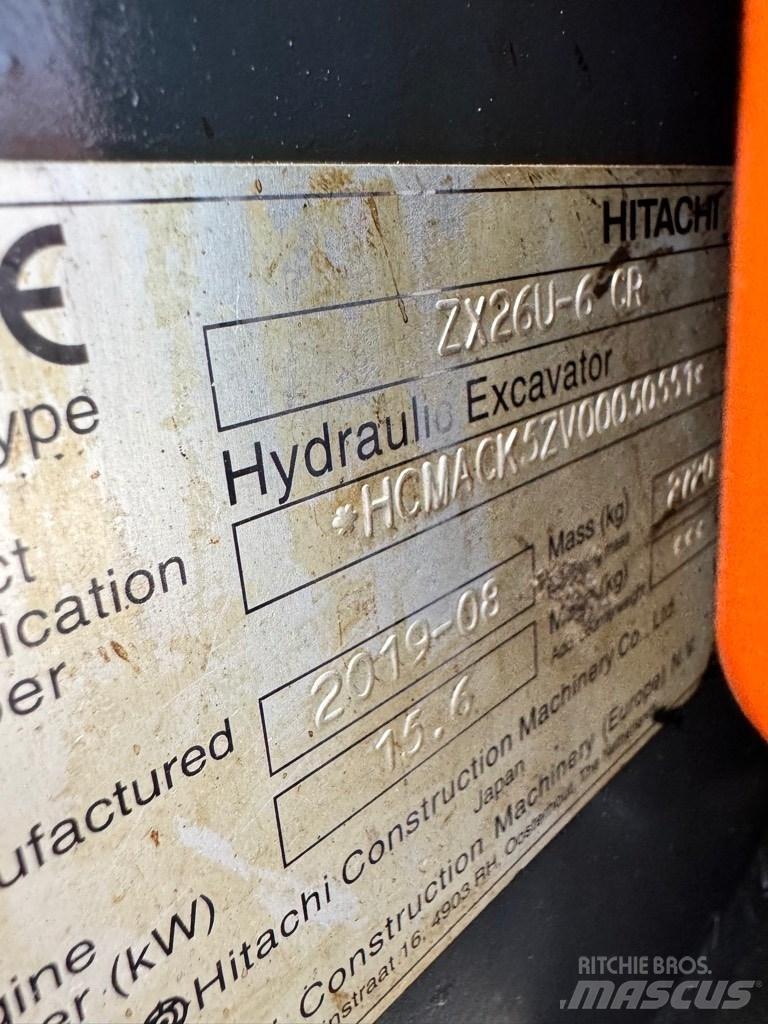 Hitachi 26U-6 CR Mini rýpadla < 7t