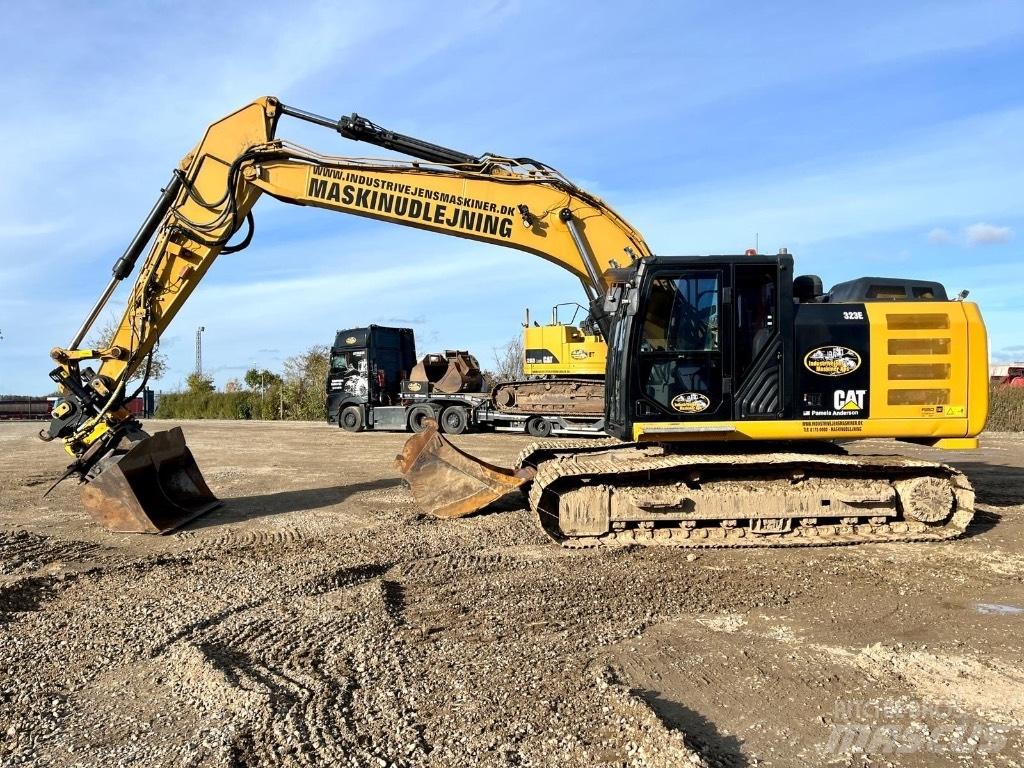 CAT 323 EL Pásová rýpadla