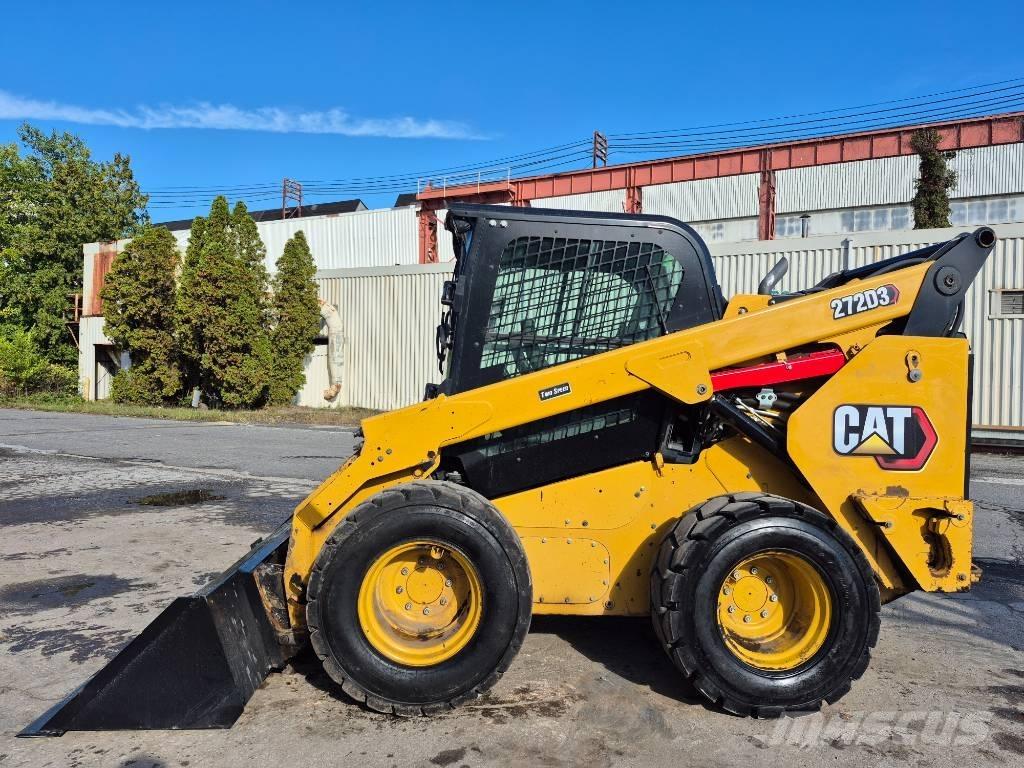 CAT 272 D Smykem řízené nakladače