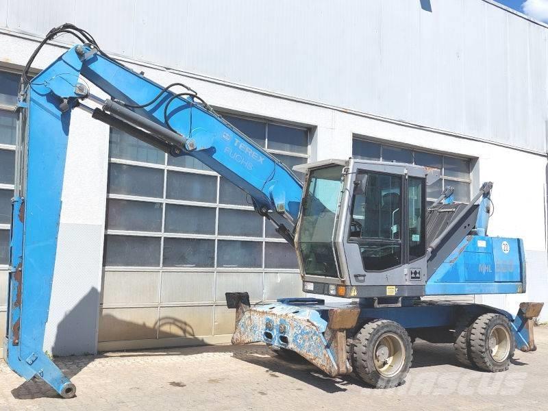 Fuchs MHL 320 Stroje pro manipulaci s odpadem