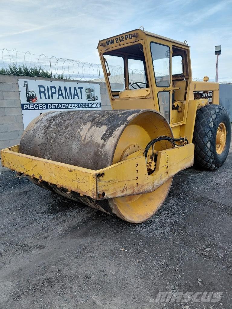 Bomag BW 212 P D Vibrační pěchy