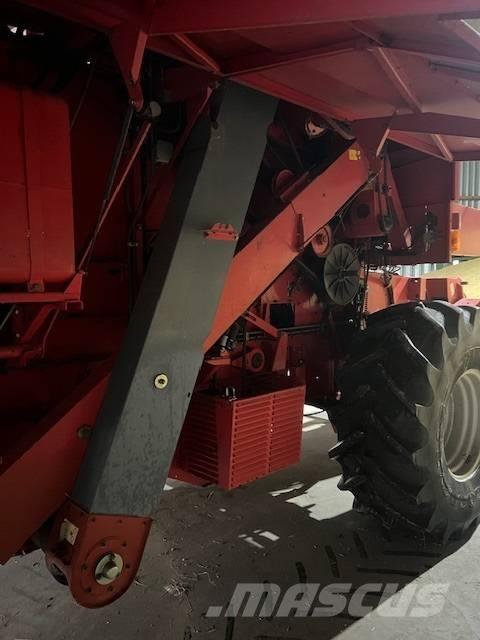 Massey Ferguson 30 Sklízecí mlátičky