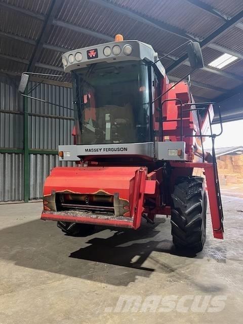 Massey Ferguson 30 Sklízecí mlátičky