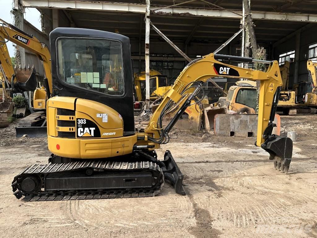 CAT 303GR Midi rýpadla 7t - 12t