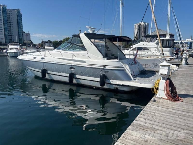  Cruisers Yachts 3870 Pracovní lodě, bárky a pontony