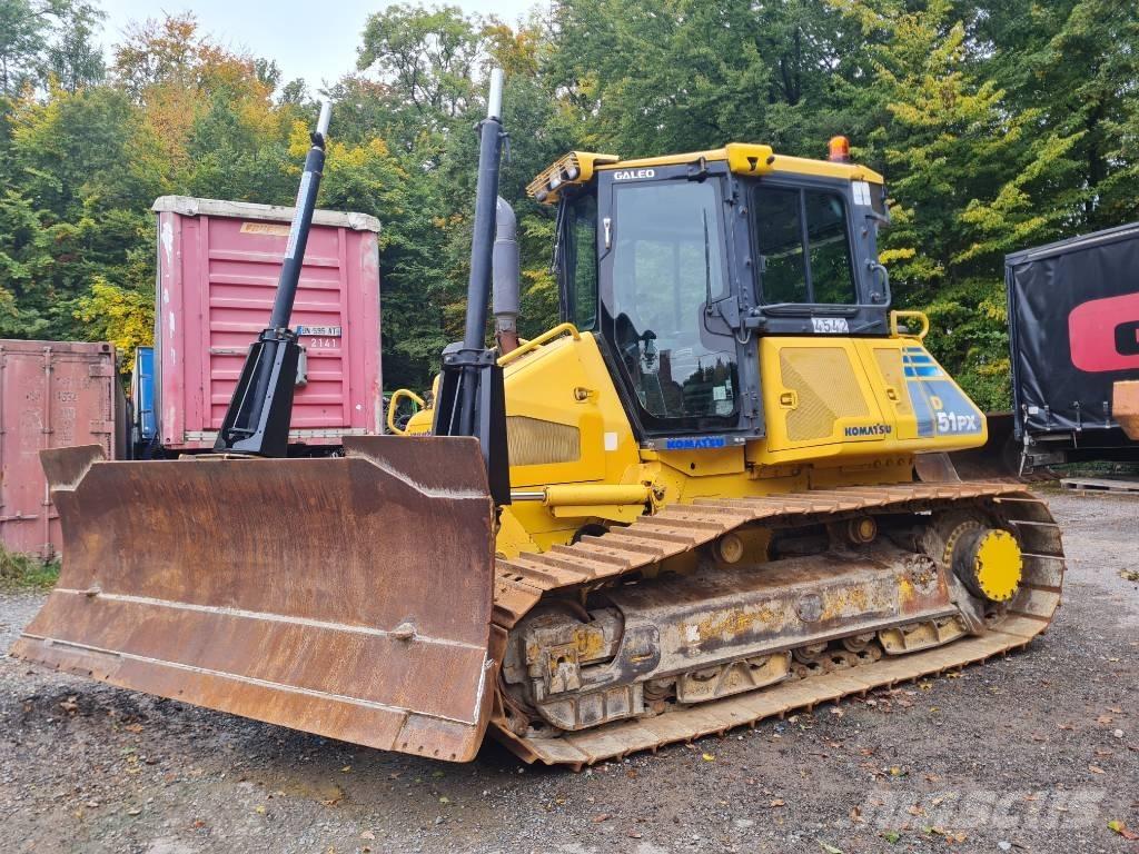 Komatsu D51PX-22 Pásové dozery