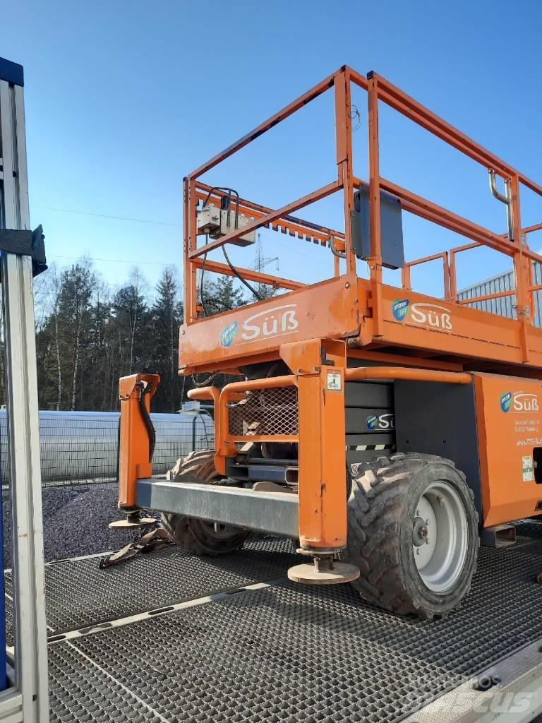 SkyJack SJ 6826 RT Nůžková zvedací plošina