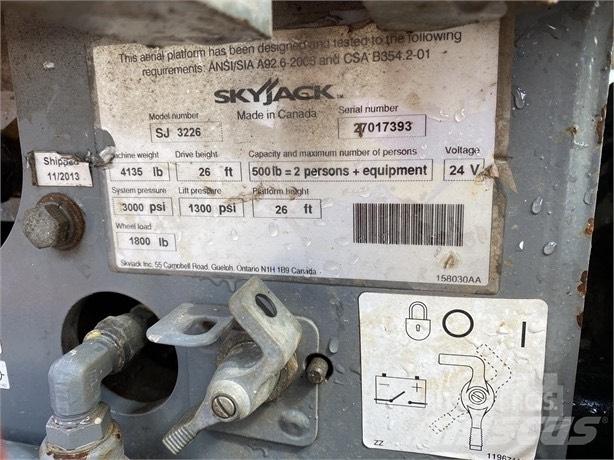SkyJack SJ III 3226 Nůžková zvedací plošina