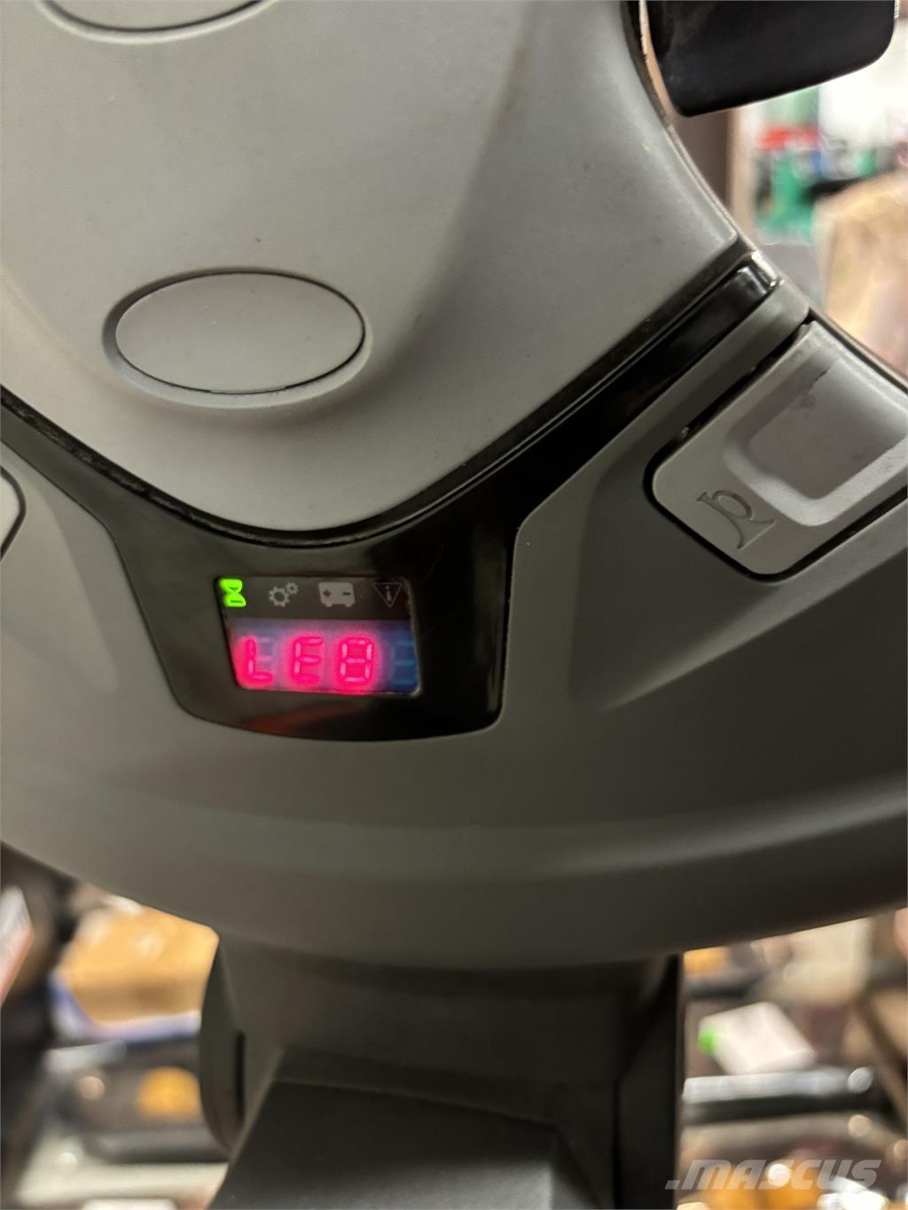 Toyota SWE120 Samohybné vozíky