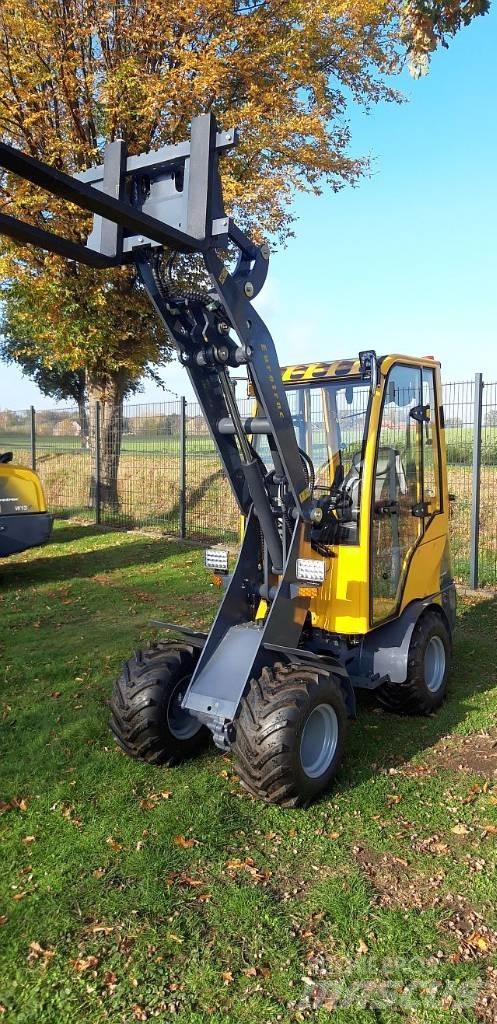 Eurotrac W11 Čelní nakladače a rypadla