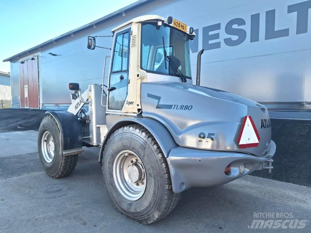 Atlas 95 SUPER Kolové nakladače