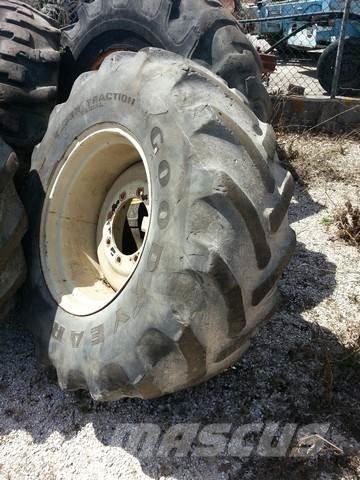  Pneu 17.5-24 Pneumatiky, kola a ráfky