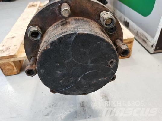 Komatsu WA 90 axle Nápravy
