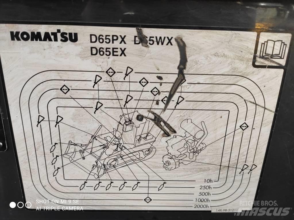 Komatsu D65PX-16 Pásové dozery