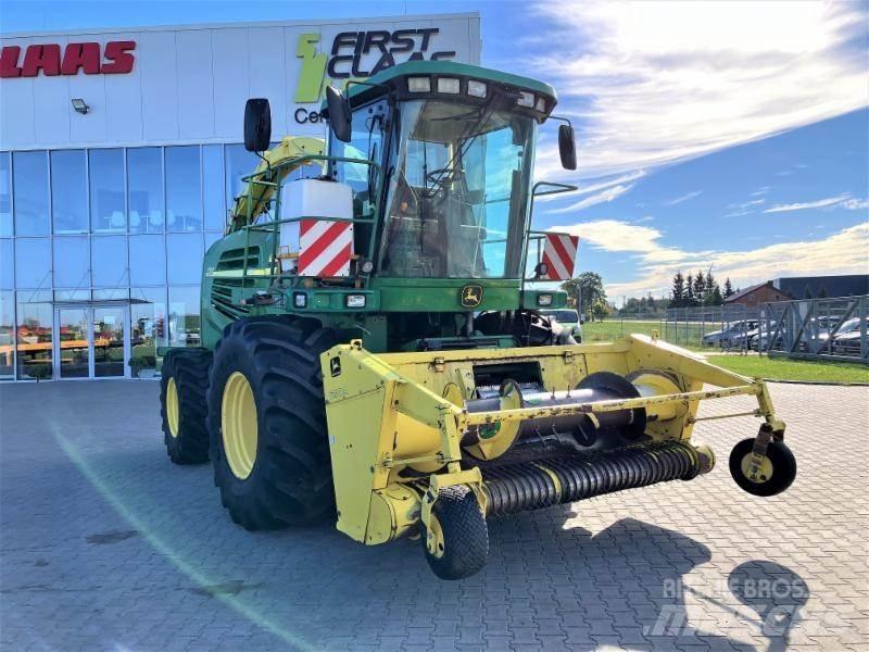 John Deere 7300 Samojízdné sekačky