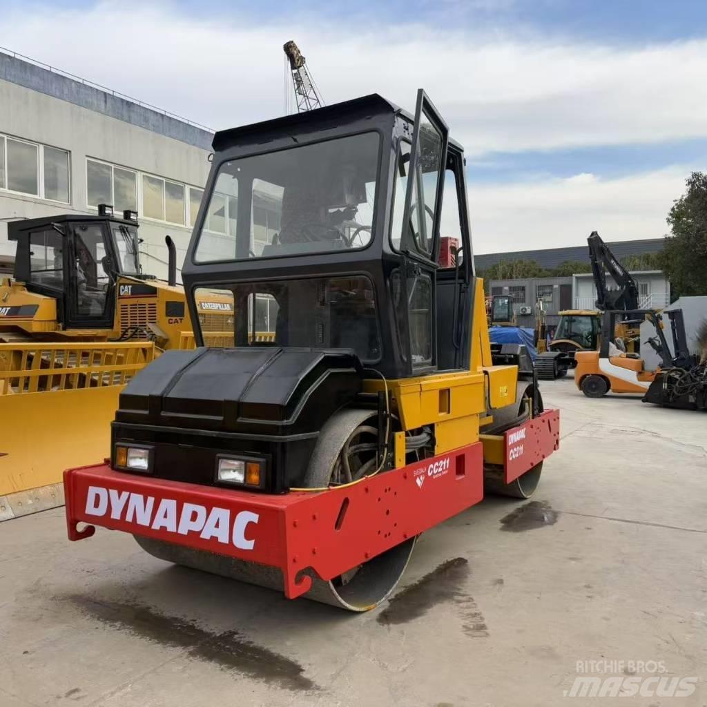 Dynapac CC 211 Tandemové válce