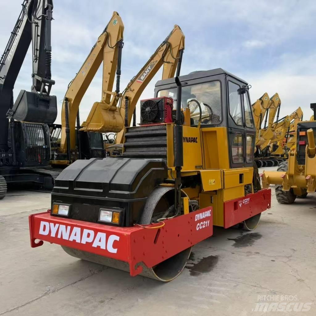 Dynapac CC 211 Tandemové válce