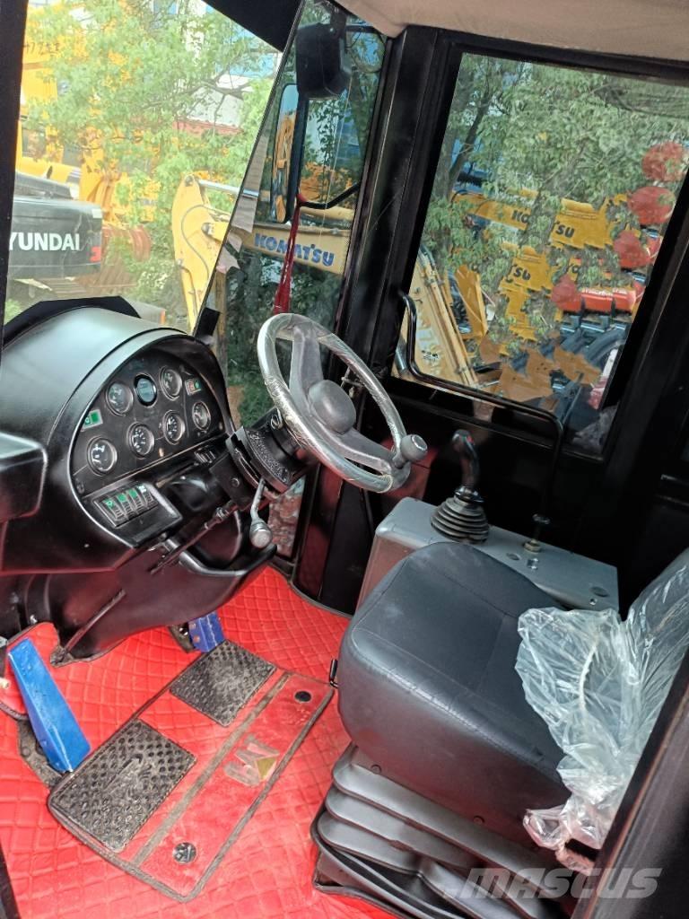 CAT 950 H Kolové nakladače