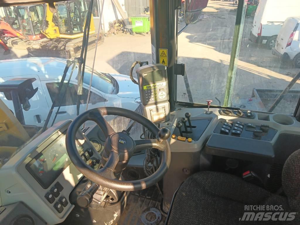 CAT 950 A Kolové nakladače