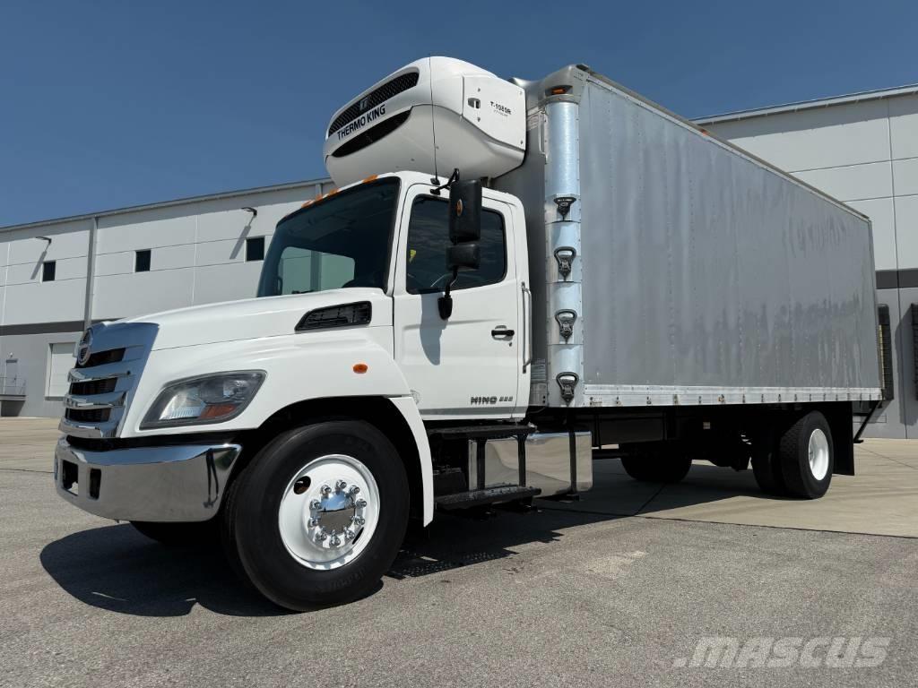 Hino 338 Chladírenské nákladní vozy