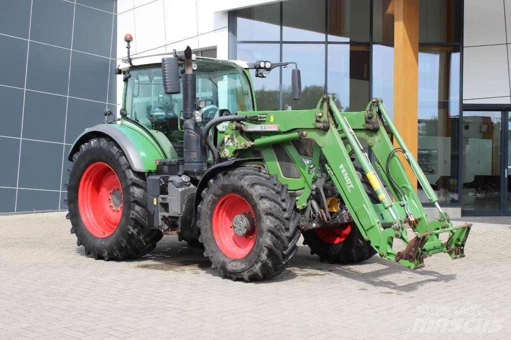 Fendt 724 S4 Traktory