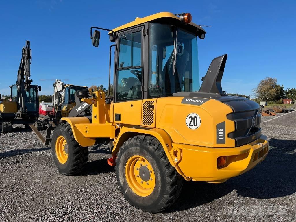 Volvo L 30 G Kolové nakladače