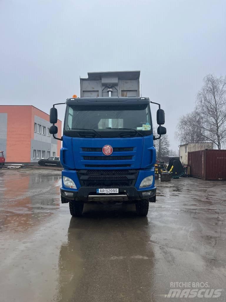 Tatra phoenix Vyklápěcí dempry
