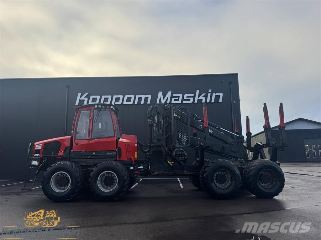 Komatsu 895 Vyvážecí traktory