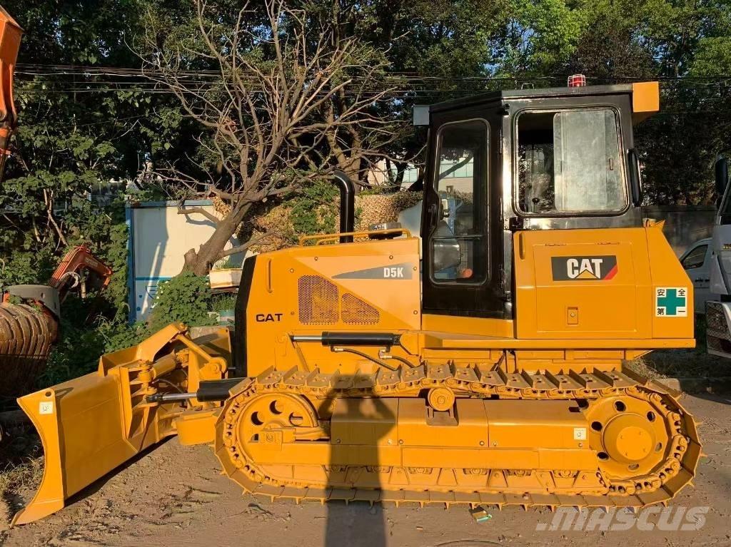 CAT D 5 K Pásové dozery