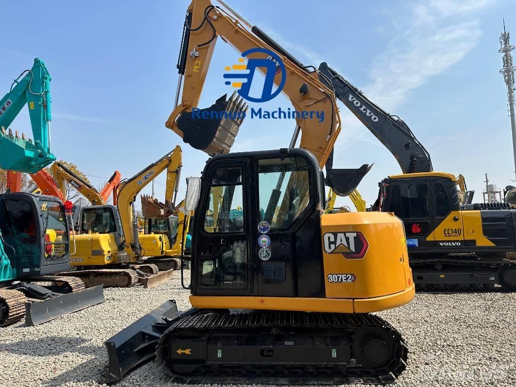 CAT 307E2 Mini rýpadla < 7t