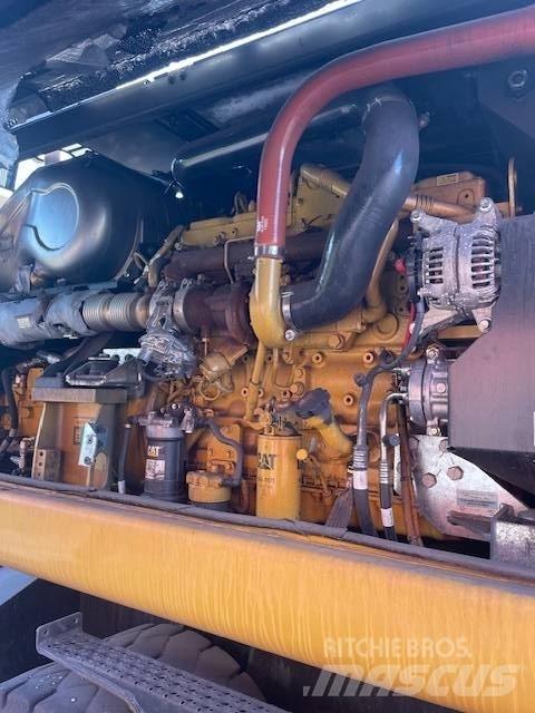 CAT M3026 MH Třídící zařízení