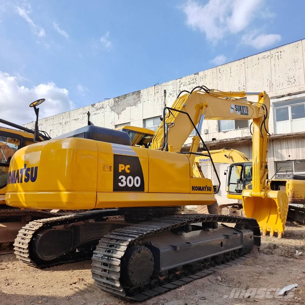 Komatsu PC 300 Pásová rýpadla