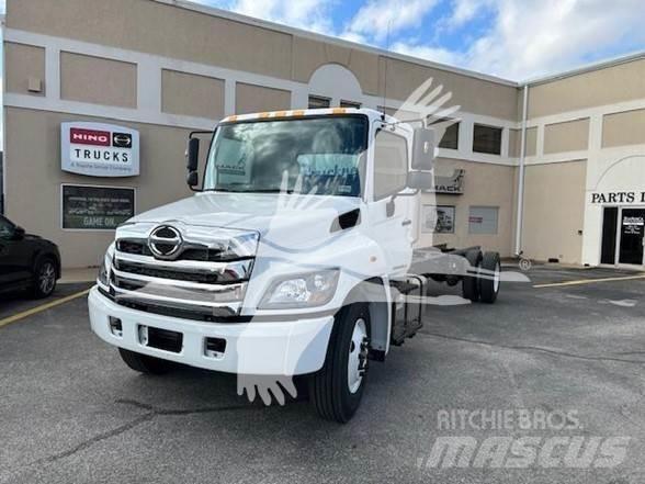 Hino L6 Nákladní vozidlo bez nástavby