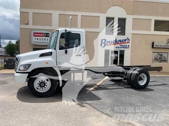 Hino L7 Sklápěče