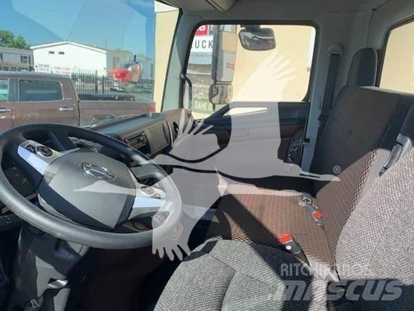 Hino L7 Nákladní vozidlo bez nástavby