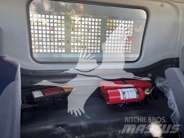 Isuzu FTR Nákladní vozidlo bez nástavby