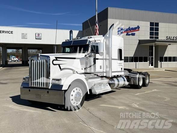 Kenworth W900 Tahače