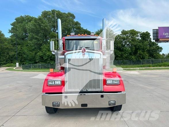 Kenworth W900L Tahače