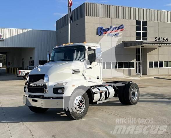 Mack MD6 Sklápěče