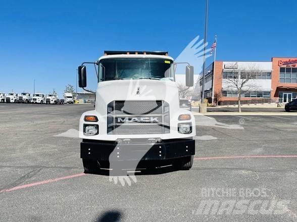 Mack MD6 Sklápěče
