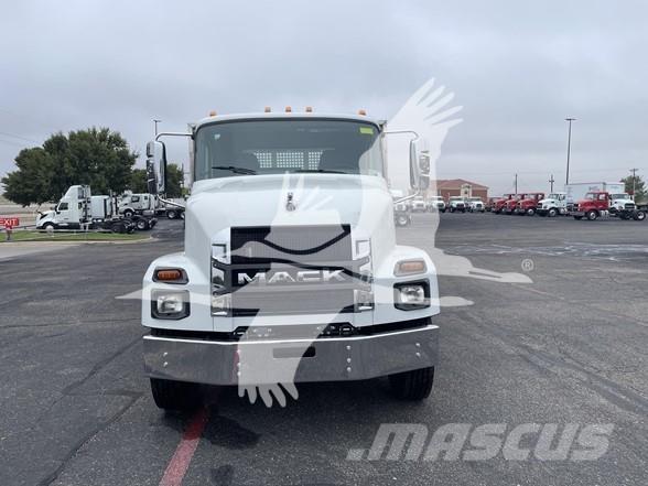 Mack MD6 Stavebnictví - ostatní