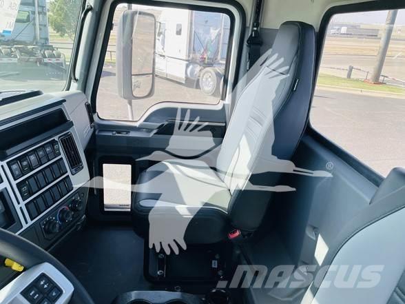 Mack MD6 Nákladní vozidlo bez nástavby