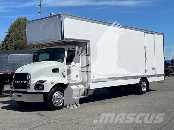 Mack MD6 Skříňová nástavba