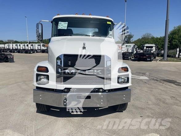 Mack MD6 Tahače