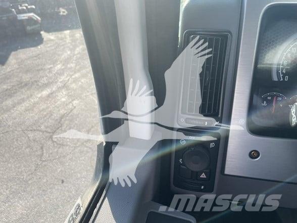 Mack MD6 Nákladní vozidlo bez nástavby